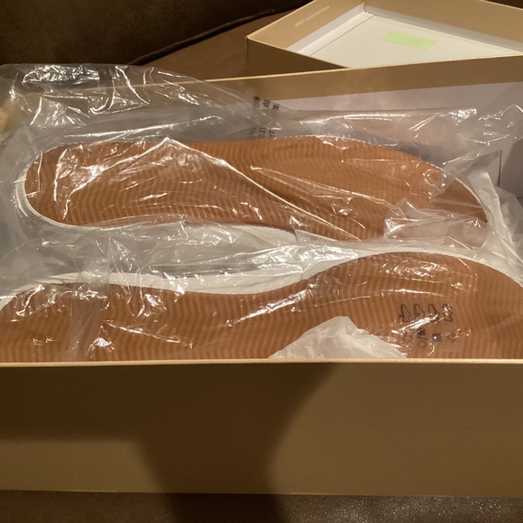 Michael Michael Kors Boerum Sneakers, Size 8M, MK Signature PVC, White/Navy NWT - Picture 6 of 6